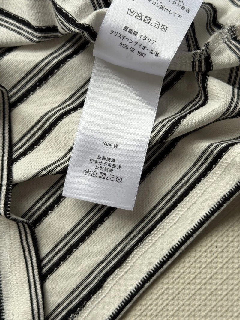 Chanel T-Shirts Durable 108539