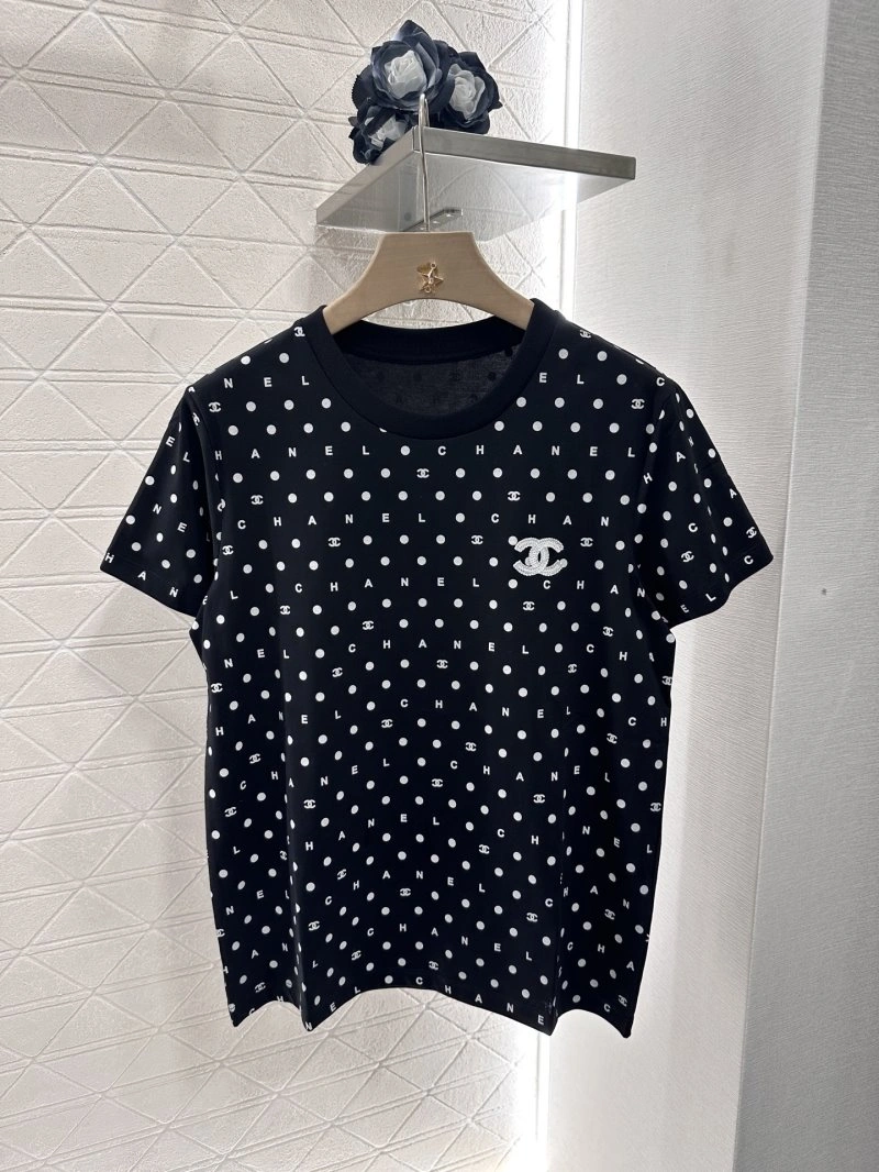 Bold Chanel T-Shirts 108549