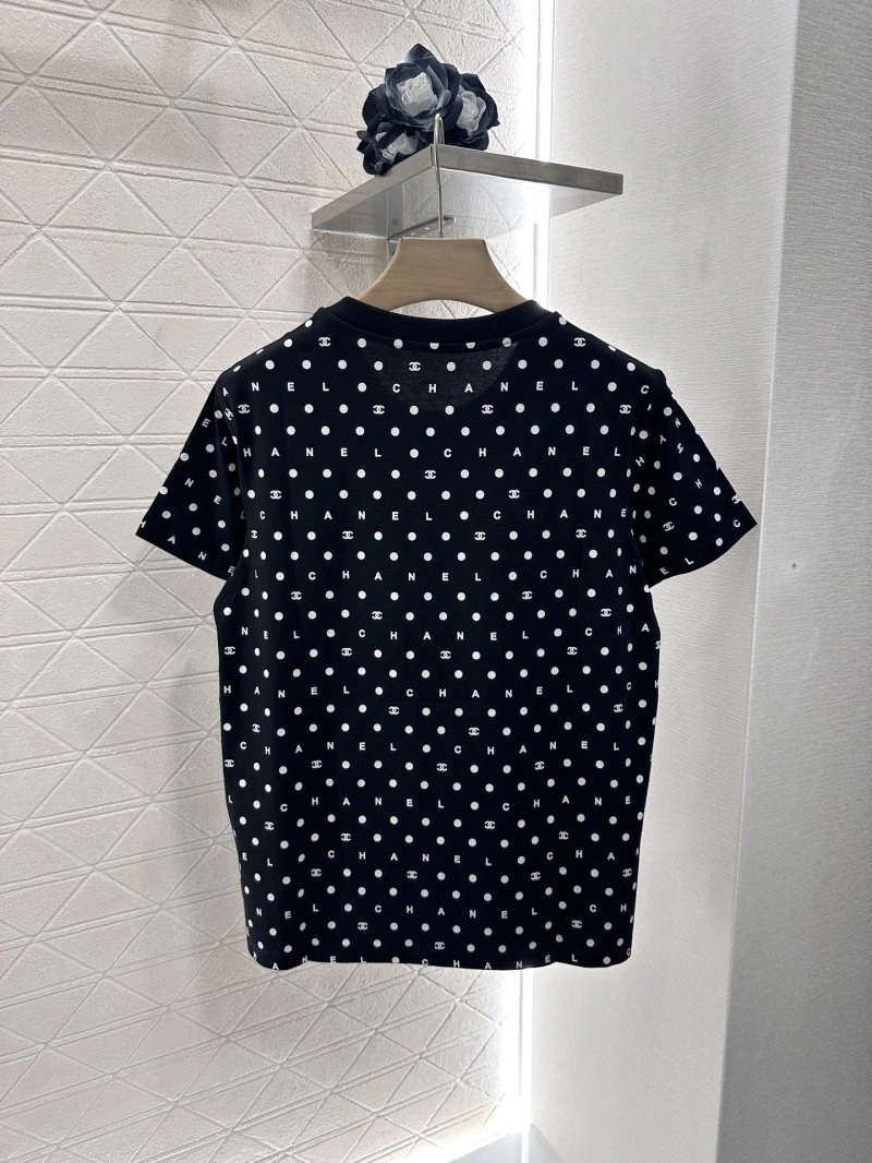 Bold Chanel T-Shirts 108549