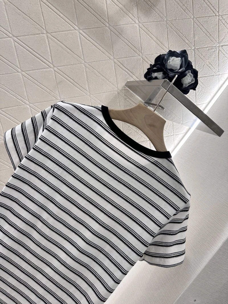 Chanel T-Shirts Unique 108543