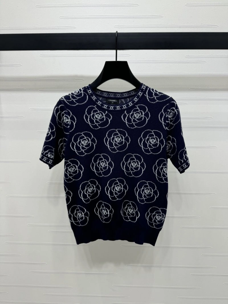 Chanel T-Shirts Sporty 110360