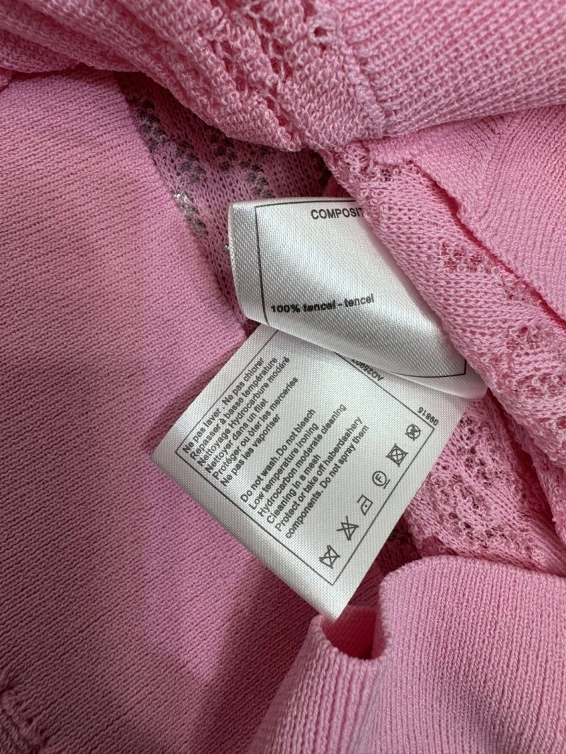 Resilient Chanel T-Shirts 110337