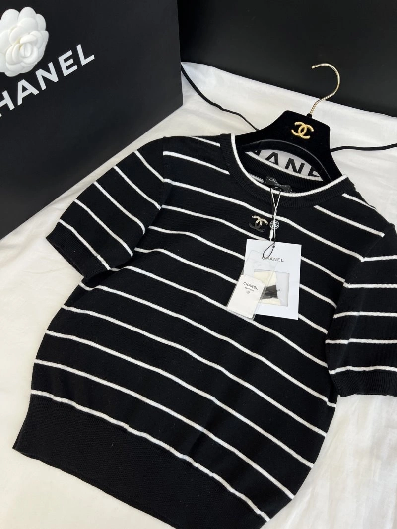 Chanel T-Shirts Effortless 110343