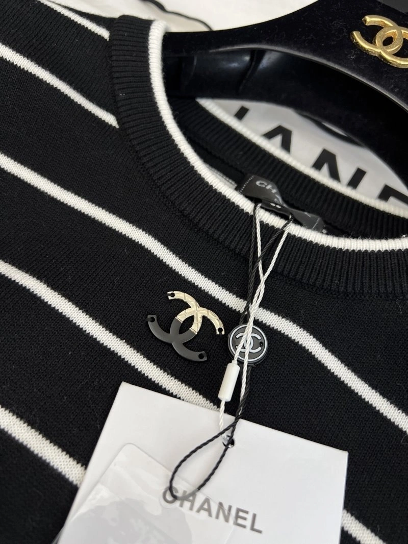 Chanel T-Shirts Effortless 110343