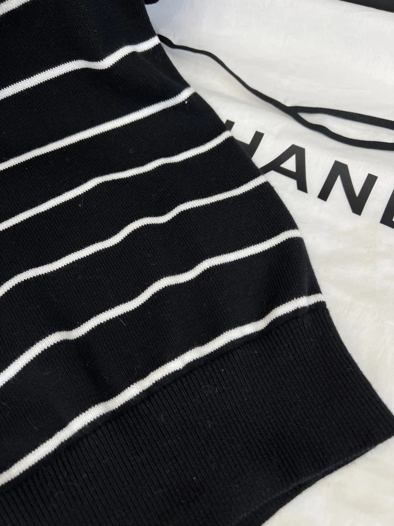 Chanel T-Shirts Effortless 110343