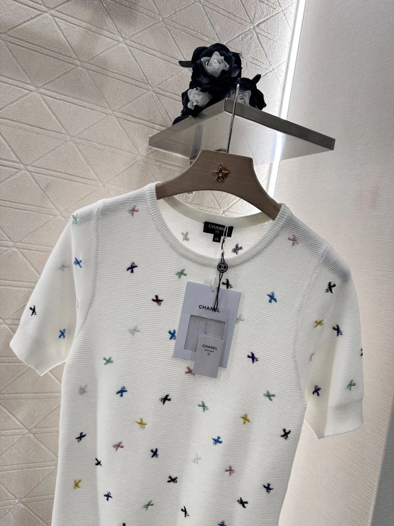 Resilient Chanel T-Shirts 110341