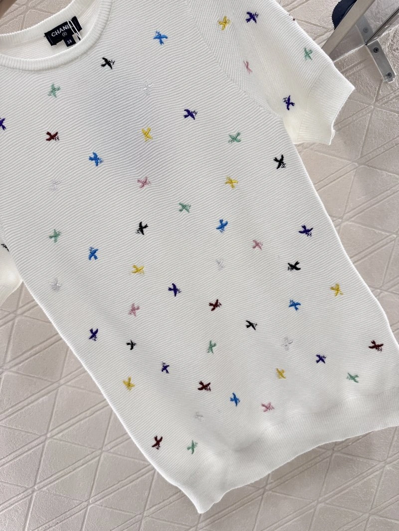 Resilient Chanel T-Shirts 110341