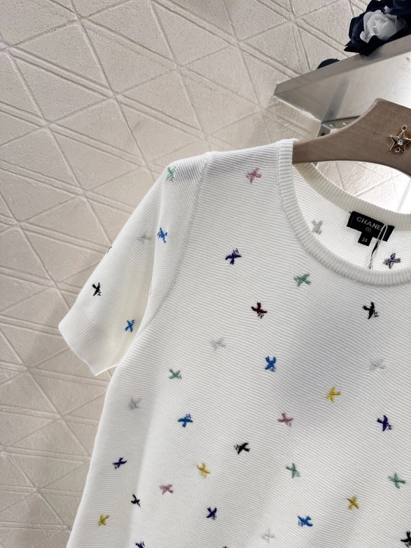 Resilient Chanel T-Shirts 110341