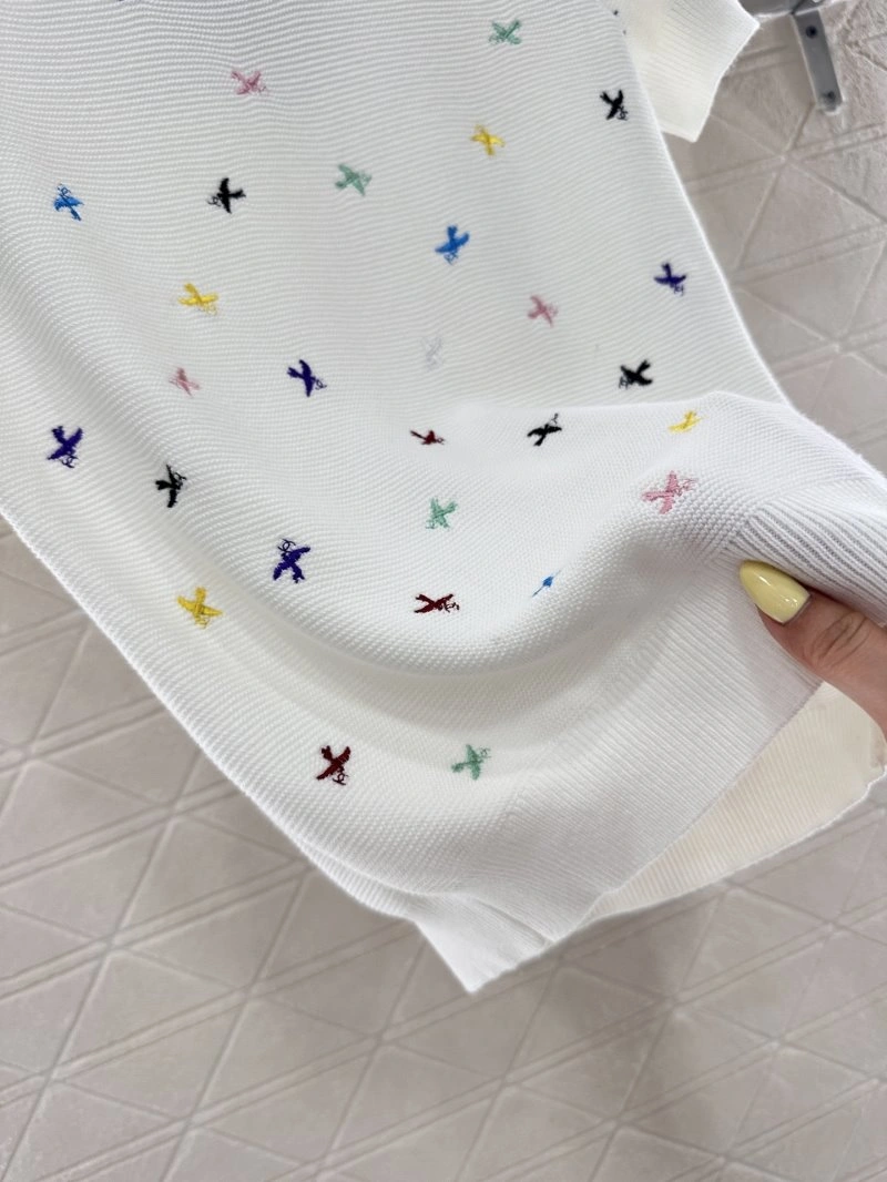 Resilient Chanel T-Shirts 110341