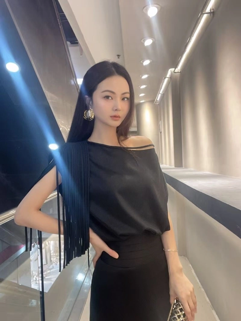 Chanel T-Shirts Minimalist 110353