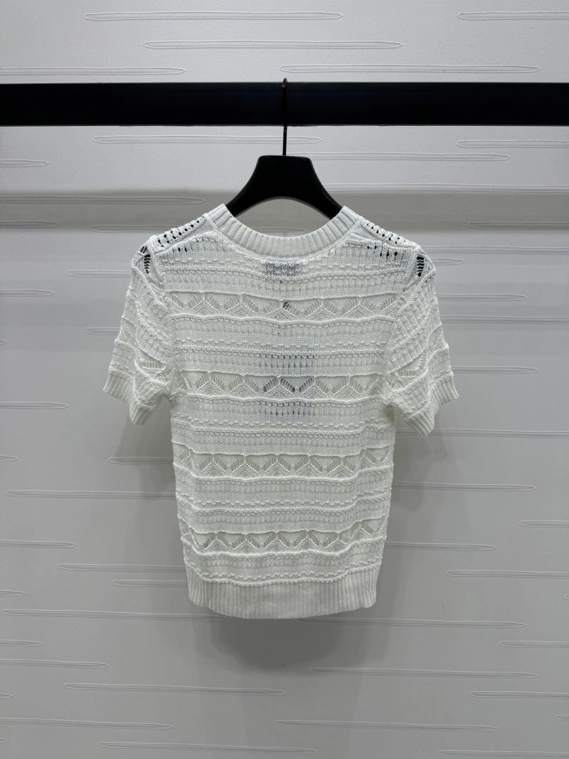 Trendsetting Chanel T-Shirts 110347
