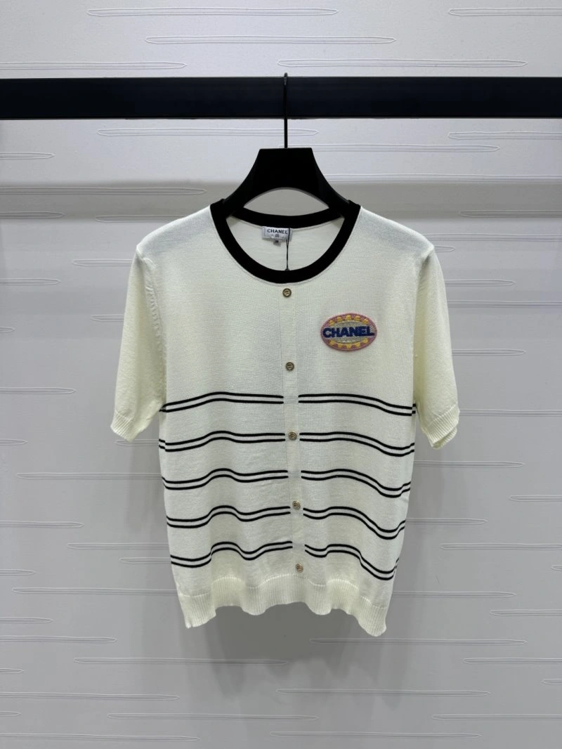 Chanel T-Shirts Soft 110326