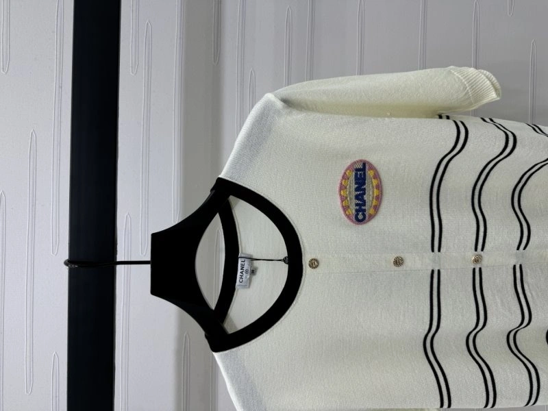Chanel T-Shirts Soft 110326