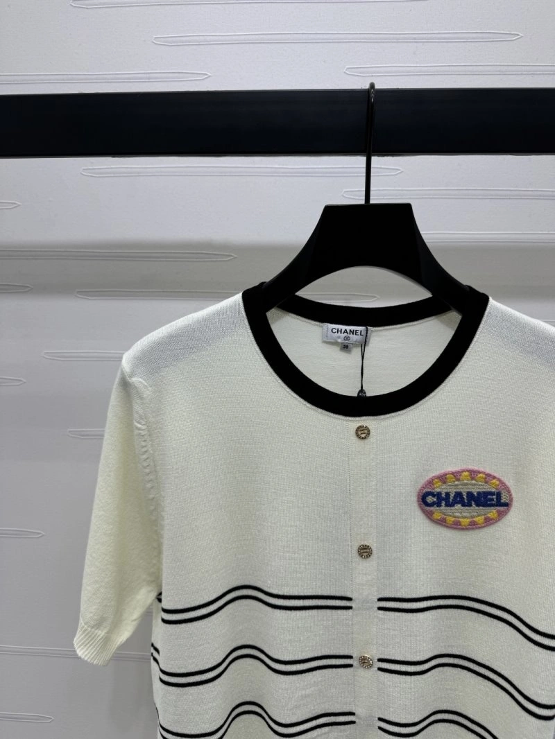Chanel T-Shirts Soft 110326