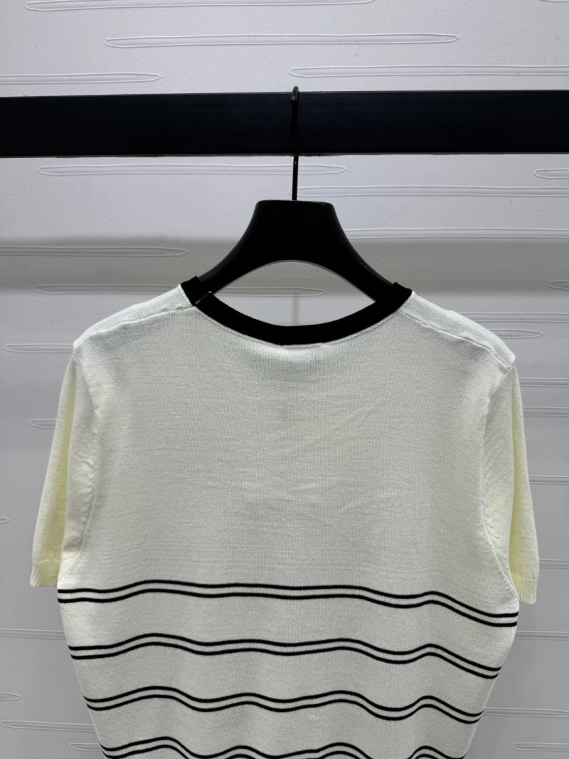 Chanel T-Shirts Soft 110326