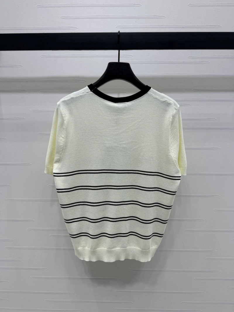 Chanel T-Shirts Soft 110326