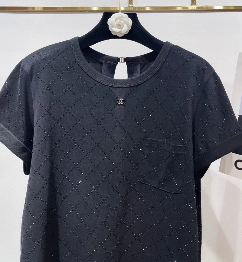 WellDesigned Chanel T-Shirts 110299