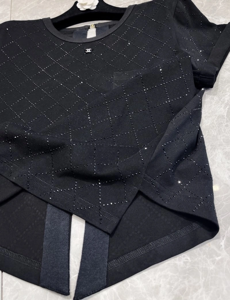 WellDesigned Chanel T-Shirts 110299