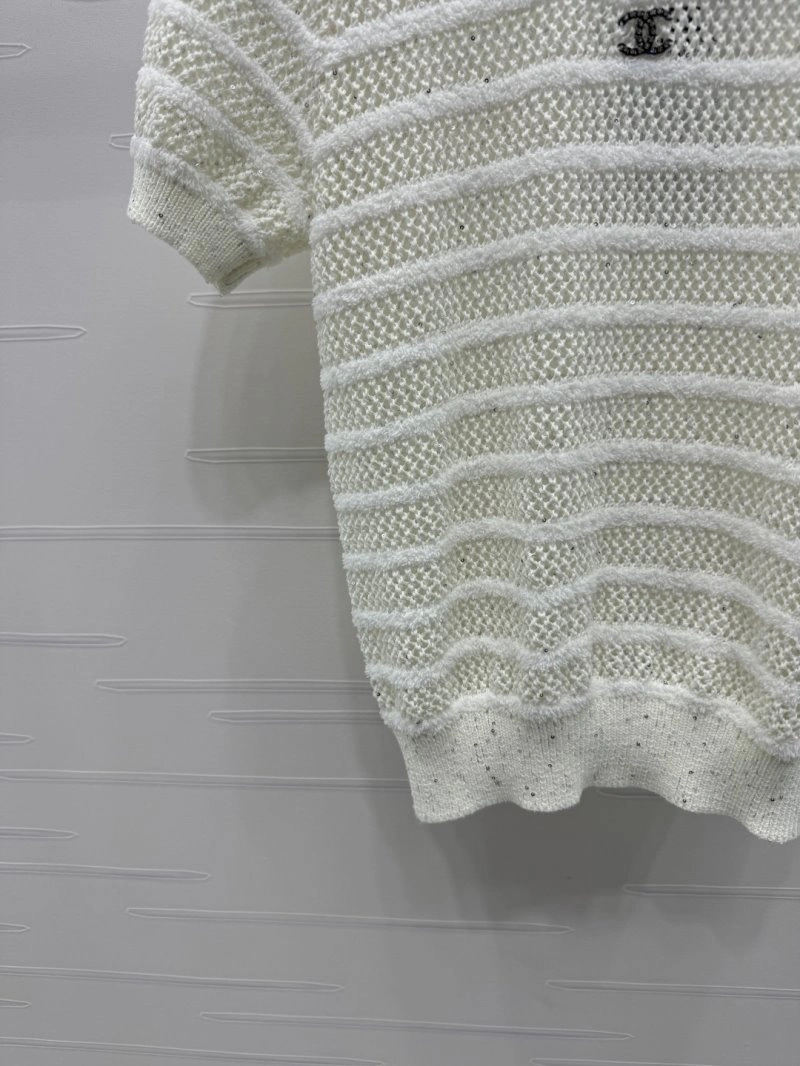 Stretchable Chanel T-Shirts 110309