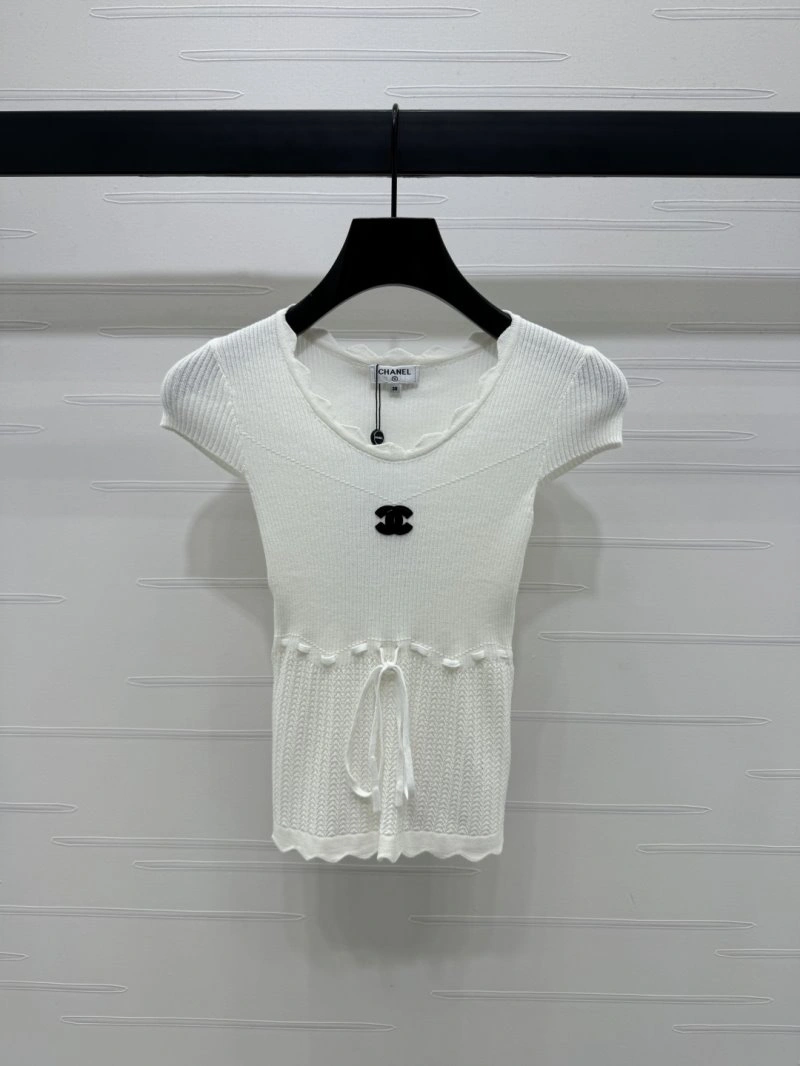 Sustainable Chanel T-Shirts 110277