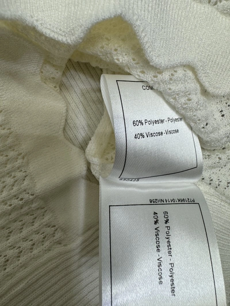 Sustainable Chanel T-Shirts 110277