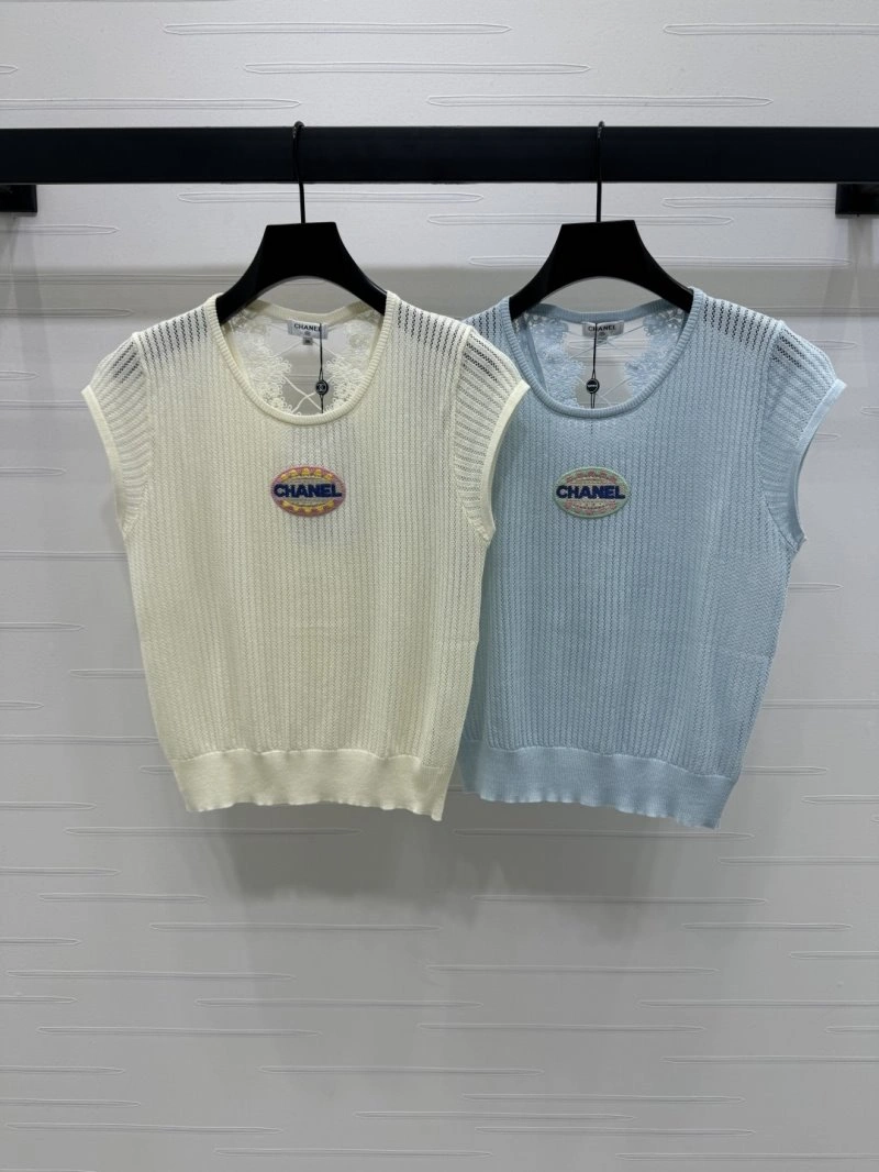 Effortless Chanel T-Shirts 110275