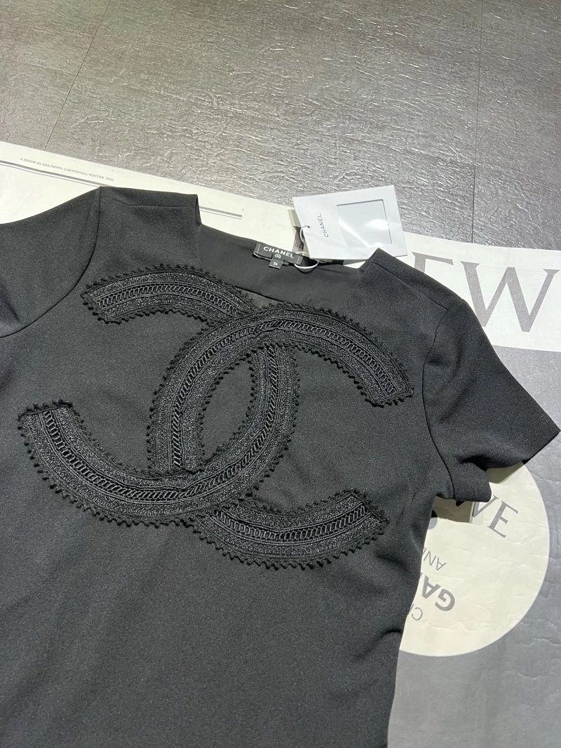 Chanel T-Shirts Snug 110273