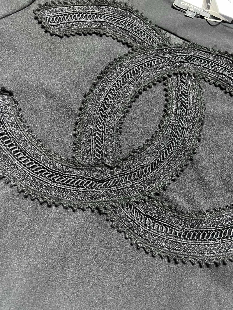 Chanel T-Shirts Snug 110273
