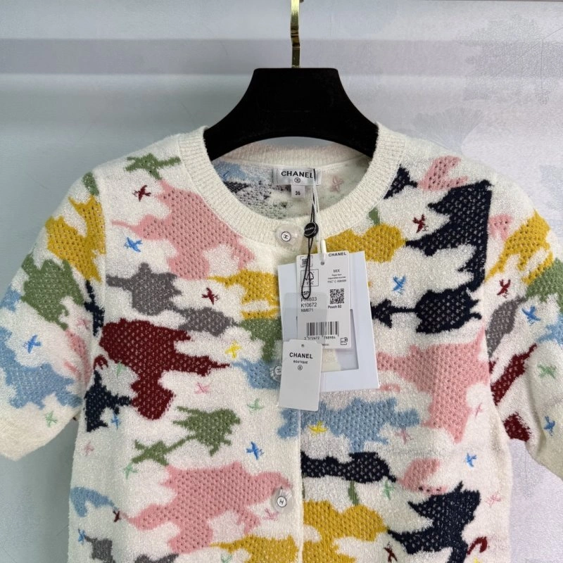 Chanel T-Shirts Effortless 110254