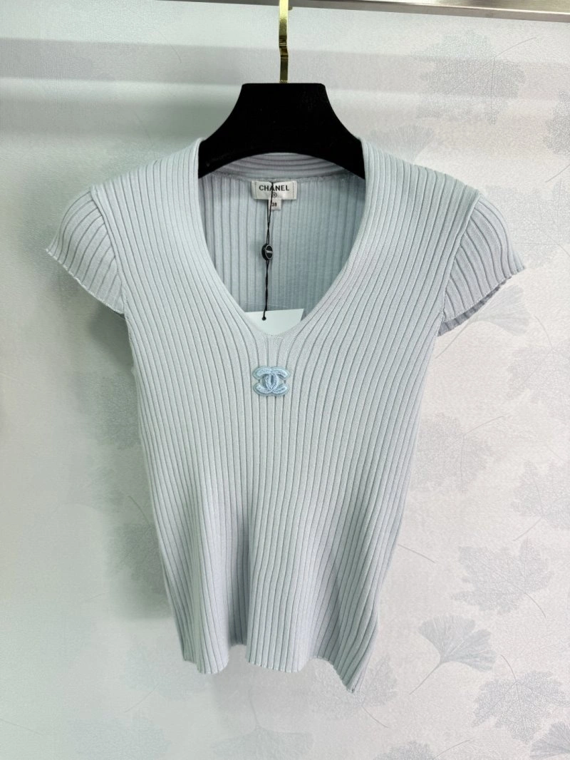 Chanel T-Shirts Lightweight 110249