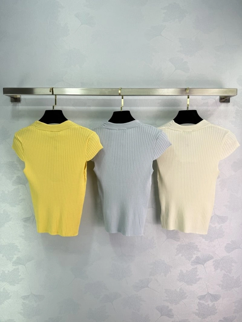 Chanel T-Shirts Lightweight 110249
