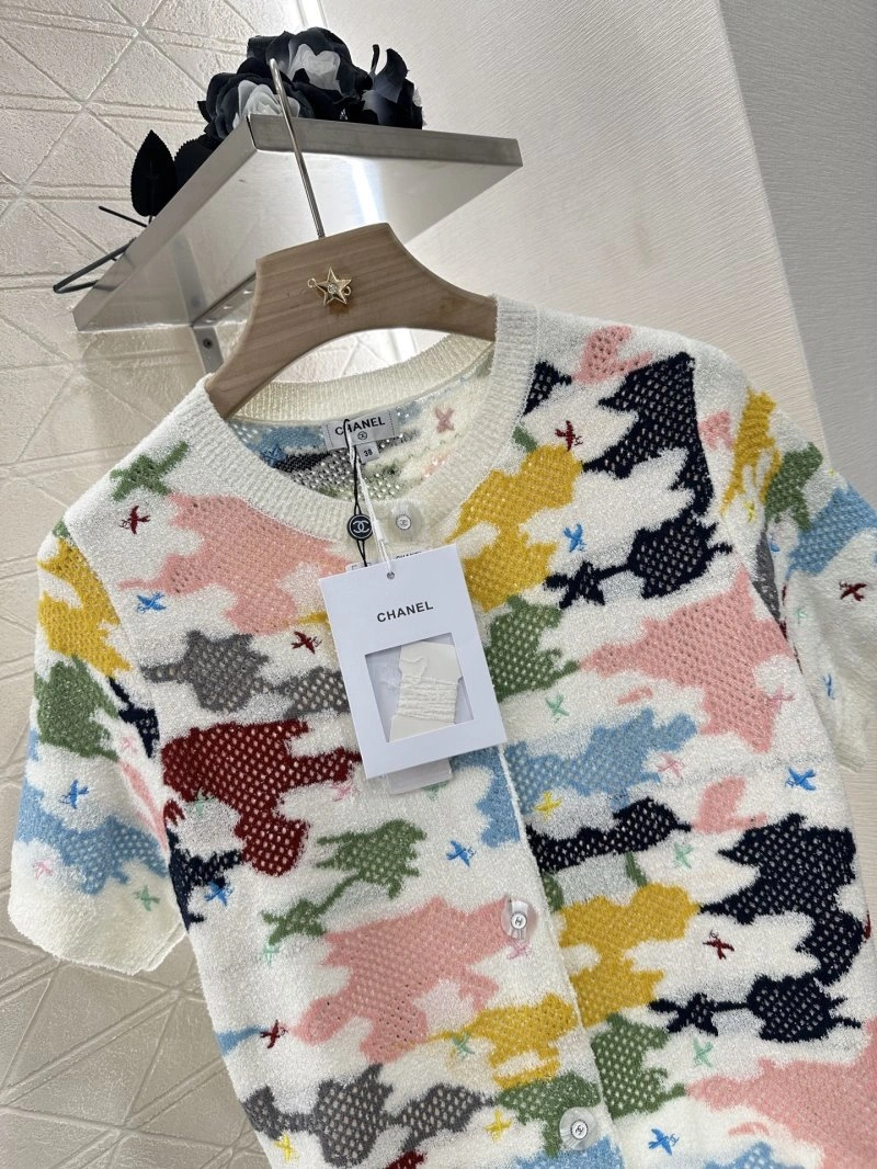 Sleek Chanel T-Shirts 110264
