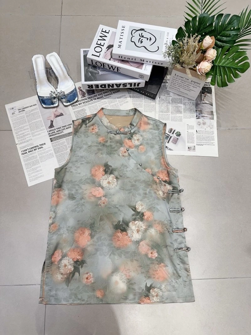 Breathable Chanel T-Shirts 110266