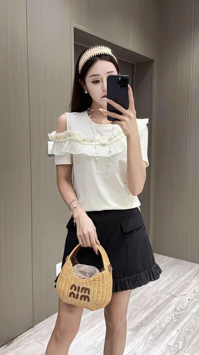 Affordable Chanel T-Shirts 110241