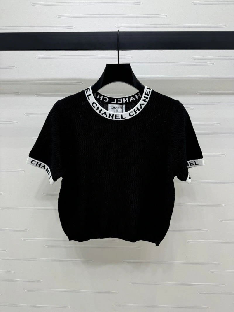 Chanel T-Shirts Lightweight 110235