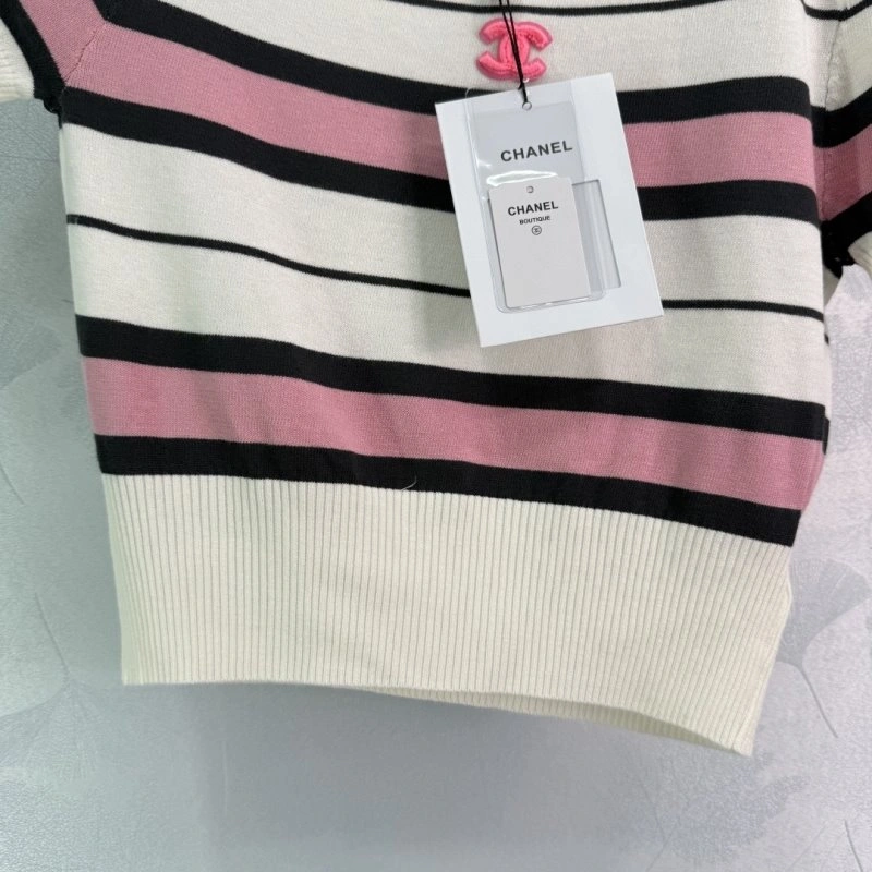 Effortless Chanel T-Shirts 110222