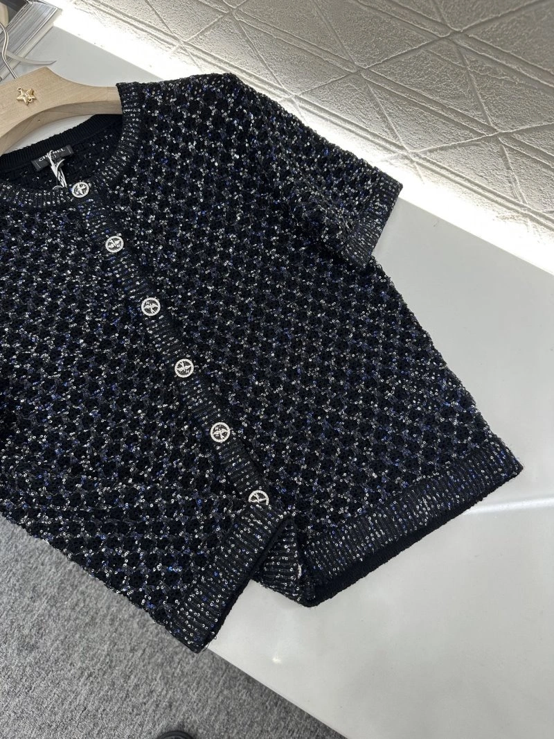Casual Chanel T-Shirts 110200