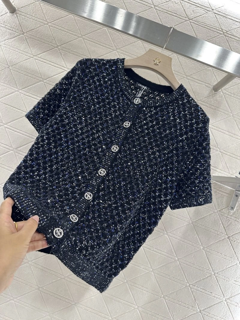 Casual Chanel T-Shirts 110200