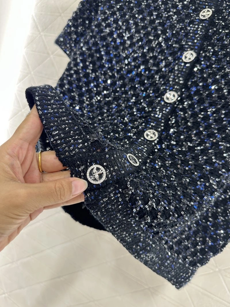 Casual Chanel T-Shirts 110200