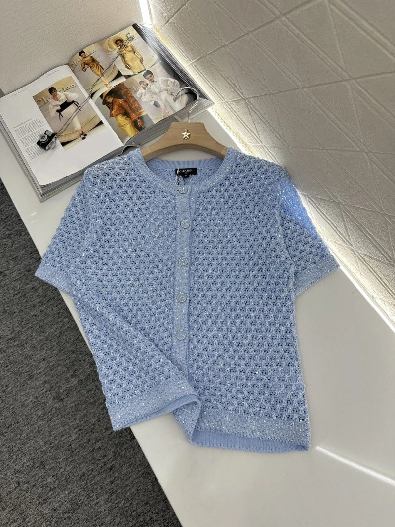 Chanel T-Shirts Snug 110196
