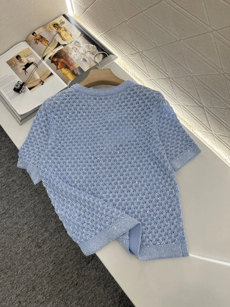 Chanel T-Shirts Snug 110196