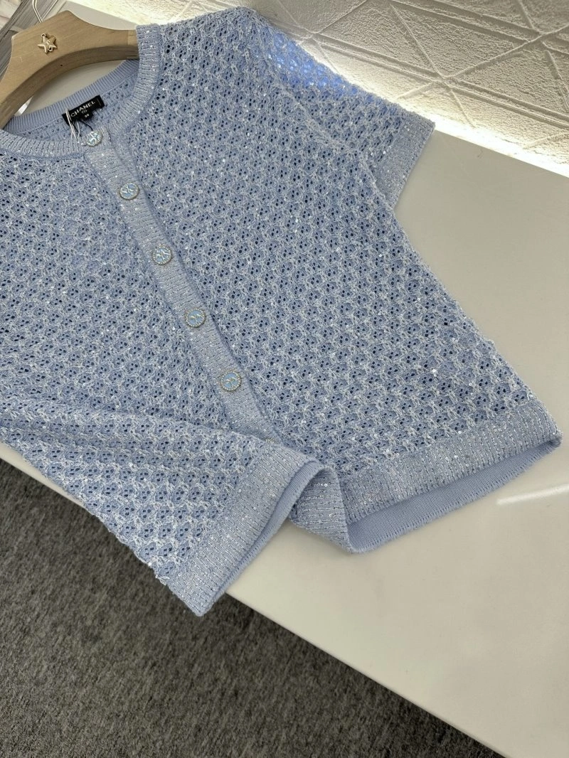 Chanel T-Shirts Snug 110196
