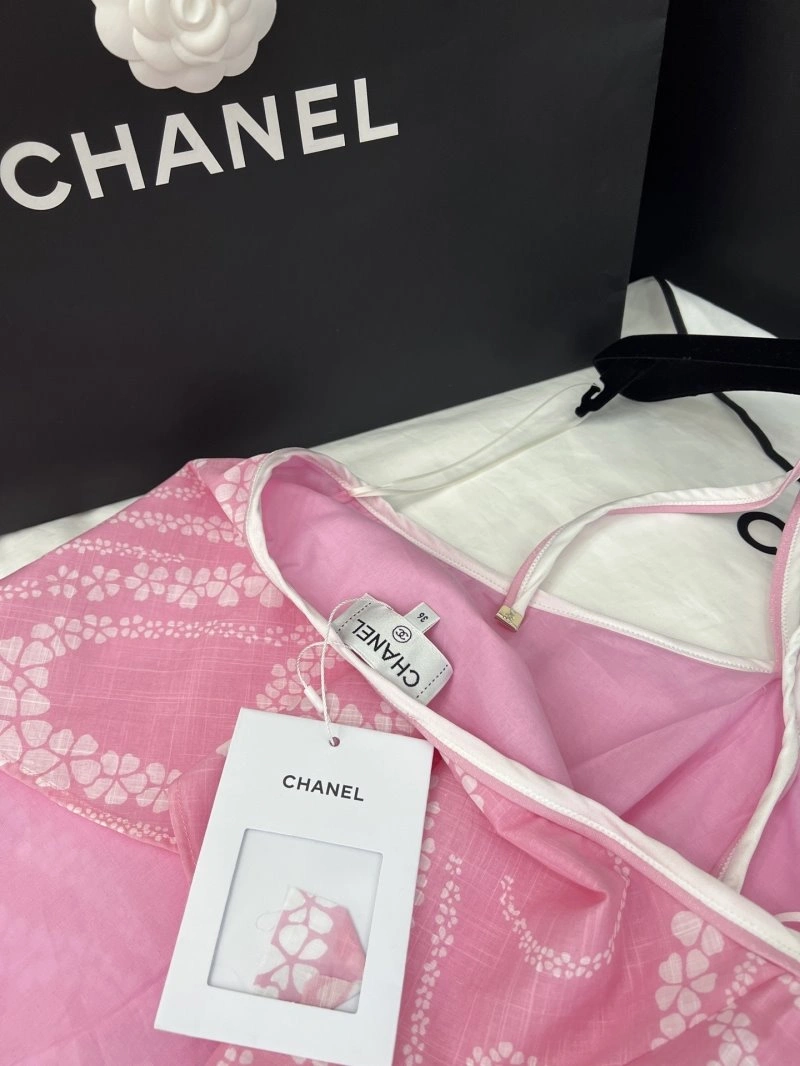 Versatile Chanel T-Shirts 110193