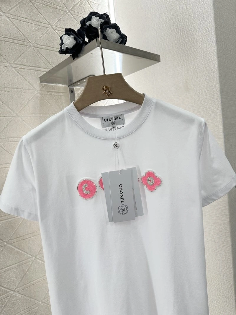 Elegant Chanel T-Shirts 110176