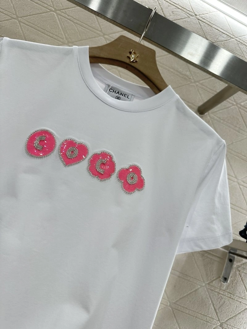 Elegant Chanel T-Shirts 110176
