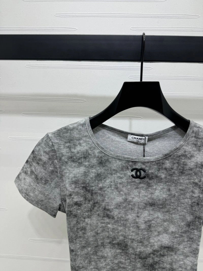 Elegant Chanel T-Shirts 110172