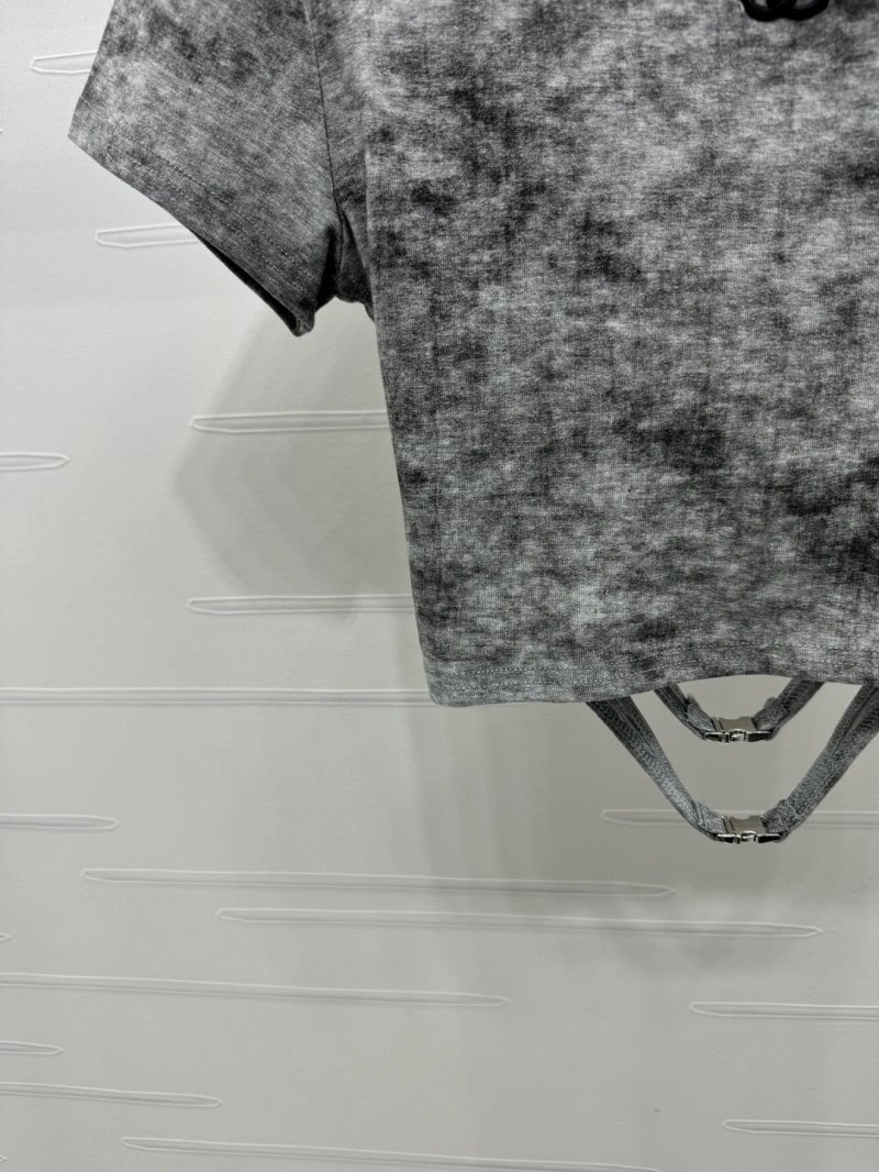 Elegant Chanel T-Shirts 110172