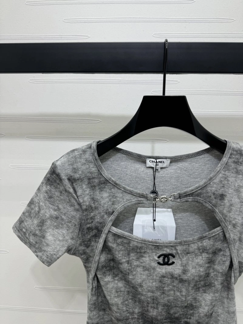 Flexible Chanel T-Shirts 110162