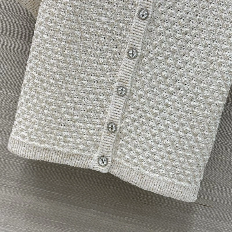 Compact Chanel T-Shirts 110159