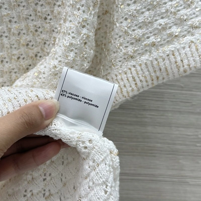 Compact Chanel T-Shirts 110159